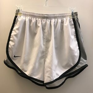 NWOT🎉 Nike Tempo Shorts